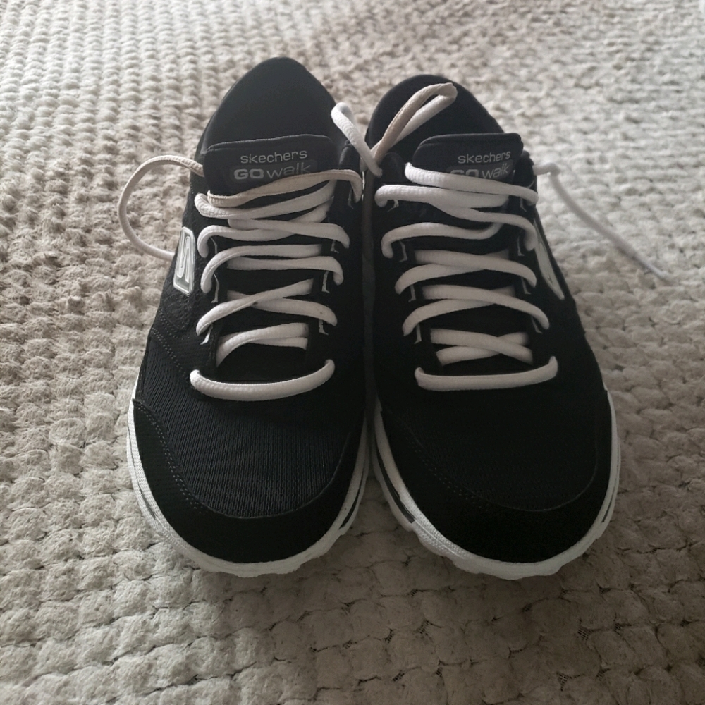 skechers go walk